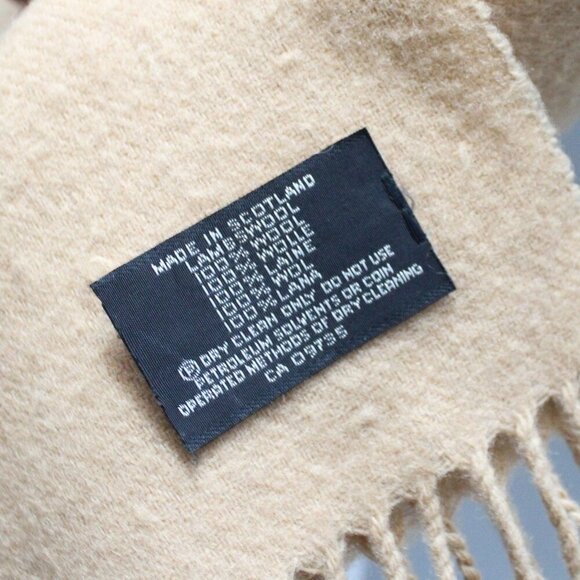 Nieman Marcus Vintage Crest Embroidered Tan Lambswool Rectangle Fringed Scarf - Picture 4 of 5